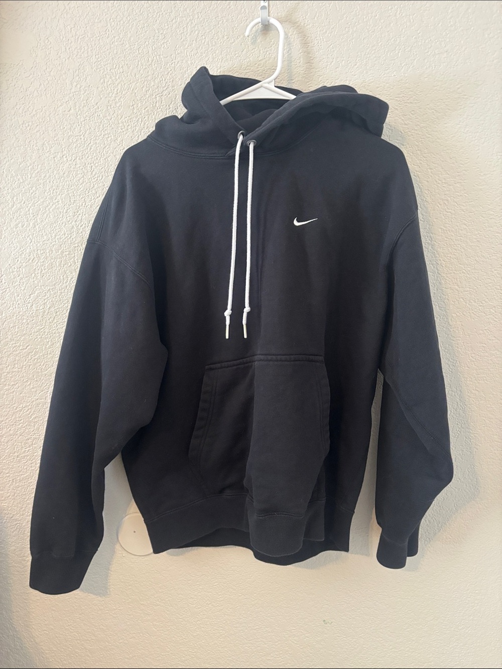 Nike Black Pullover Hoodie Sweatshirt